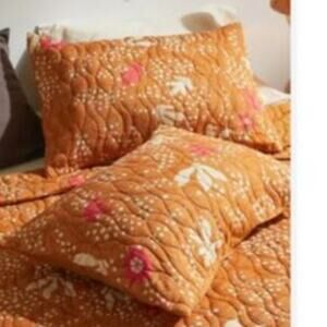 Urban Outfitters Phillipa Silky Quilted Pillow Shams 2 Nwts